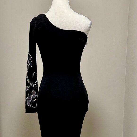 Woman's| one shoulder | Bodycon | Dress - Picture 4 of 5